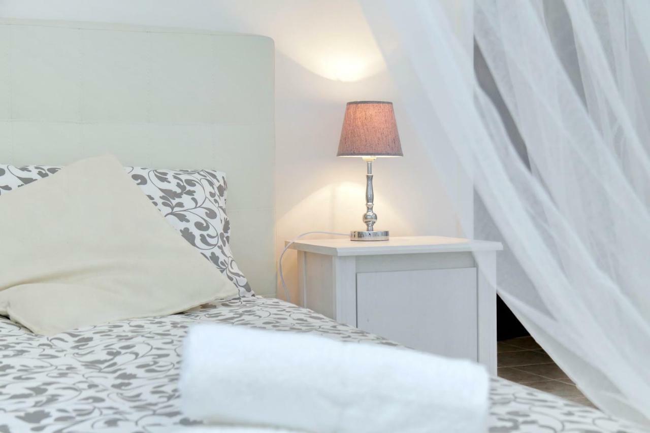 Bbhome Trastevere Station White Chic Apartment โรม ภายนอก รูปภาพ